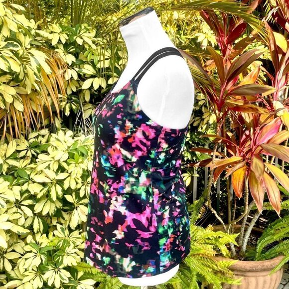 Fabletics Payton Tank  - Picture 5 of 10